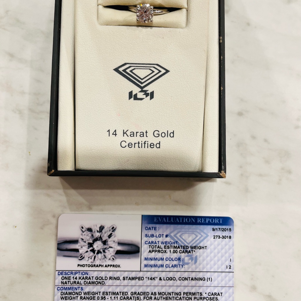 I Am Selling A 1 Carat Diamond Ring The Ring Is 14 Karat White Gold Size 55 1500$